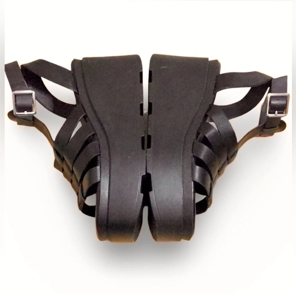Steve Madden Black Platform Gladiator Sandals